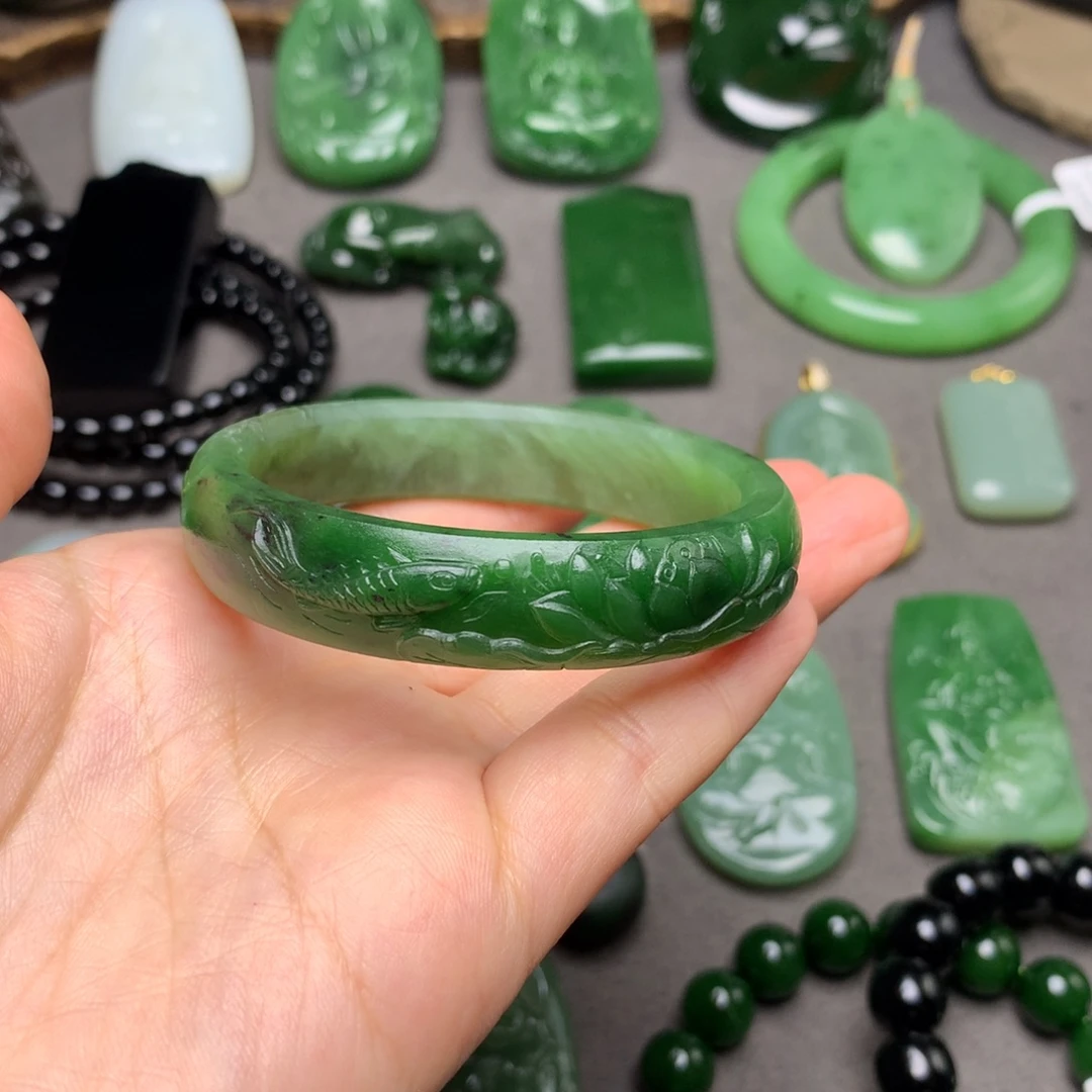 和田玉未镶嵌颈饰手镯52