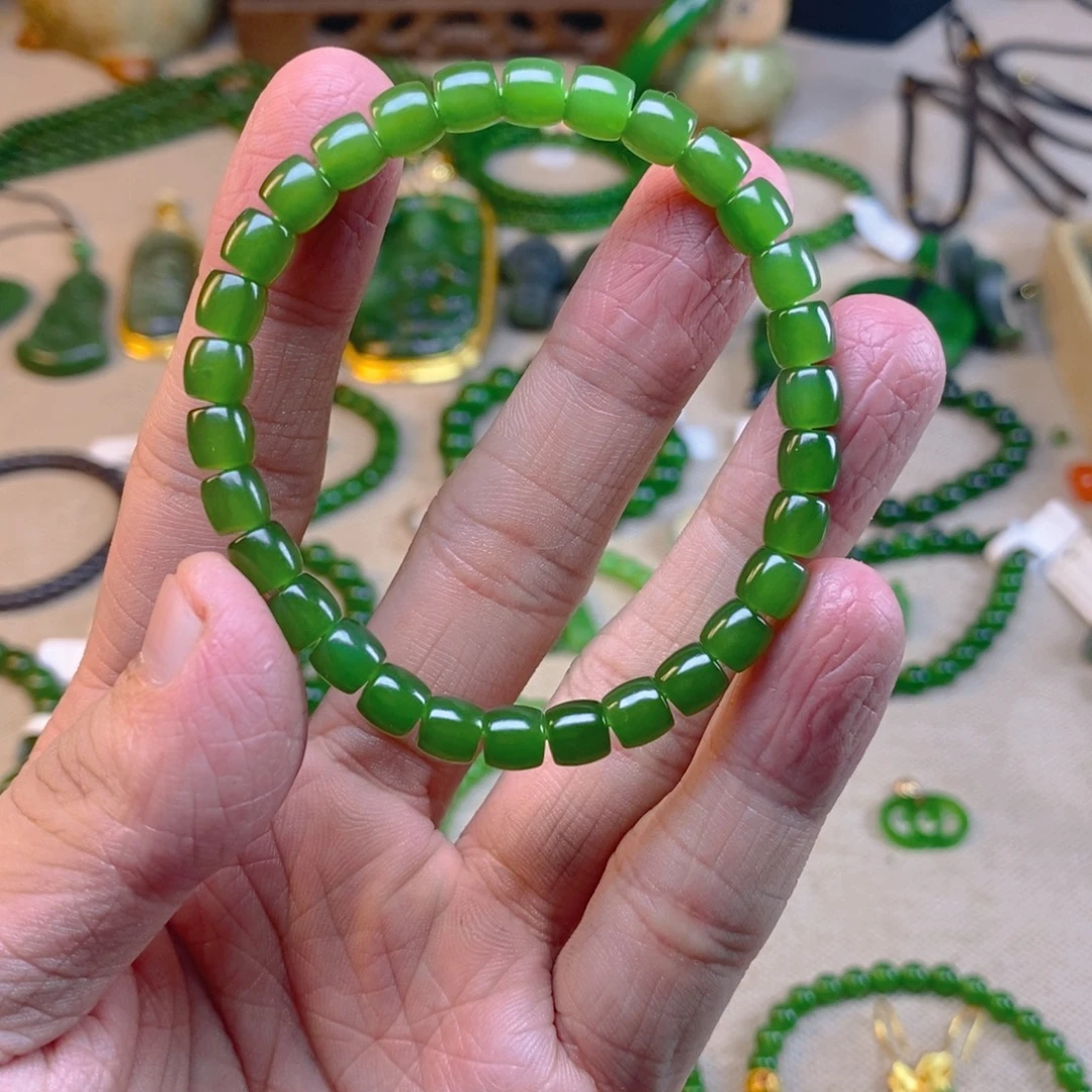 克***凯颈饰未镶嵌和田玉