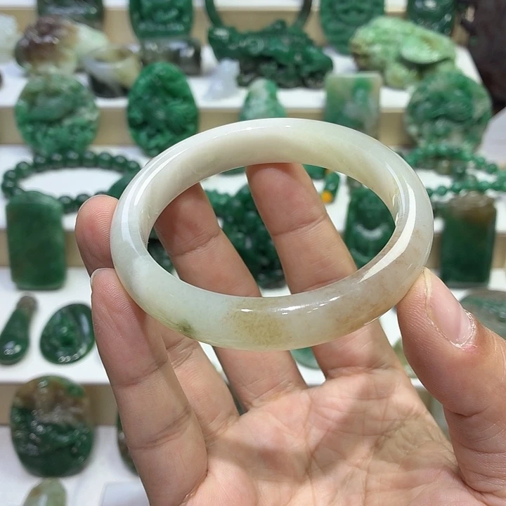 独山玉未镶嵌手镯58圈口