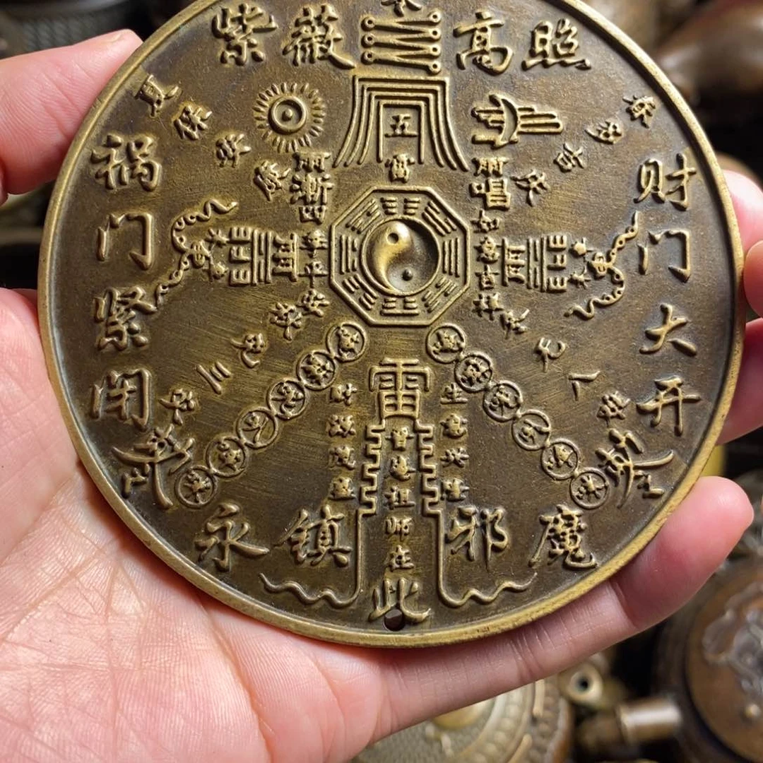 精美铜器做工精良