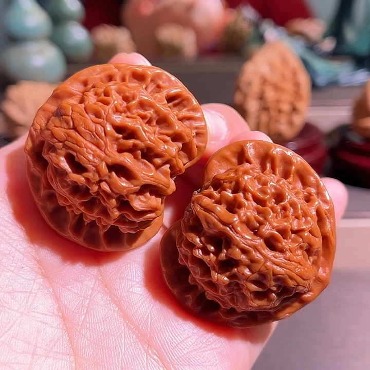 文玩核桃把件宫灯