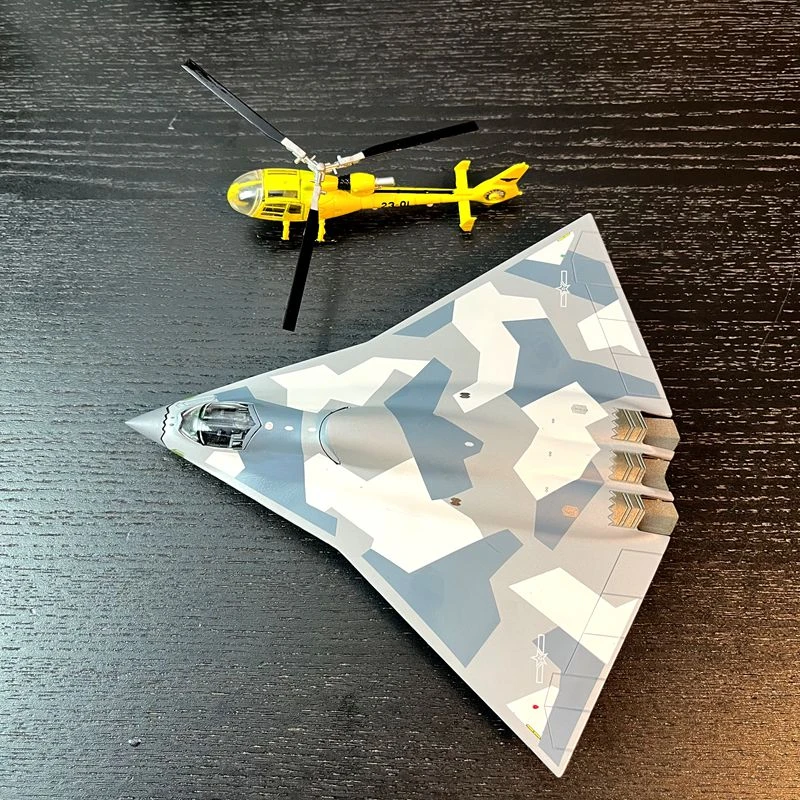 1：144合金飞机模型第六代歼36隐形战机成品起落架可拆配合金支架