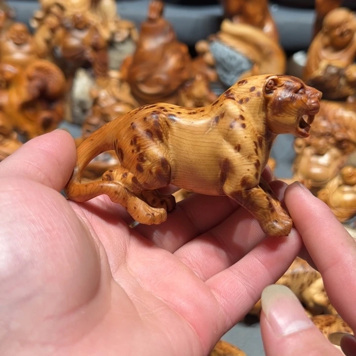 夏***凉柏木（崖柏）点点关注