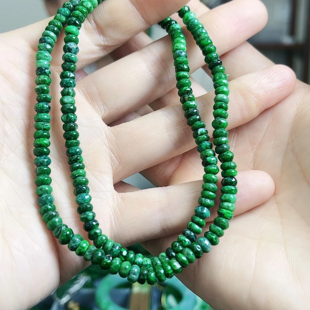 翡翠颈饰未镶嵌项链
