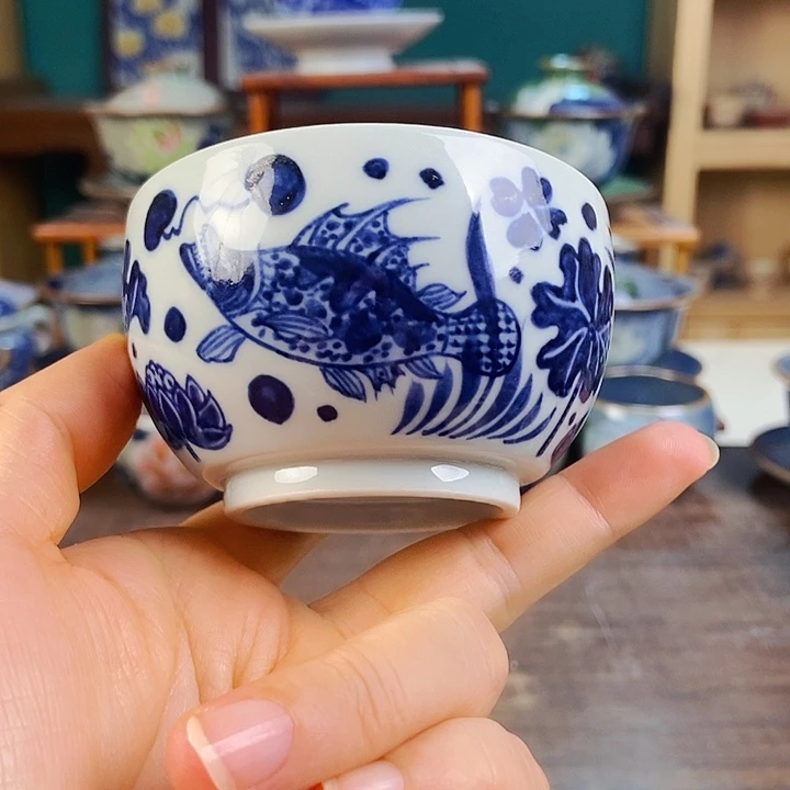 瓷片手工制作工艺精湛等