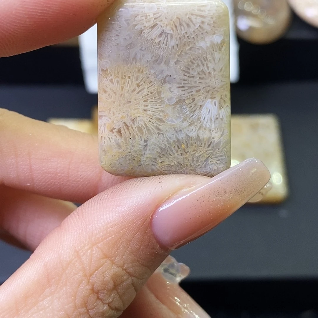 硅化玉颈饰合金让****啊吊坠