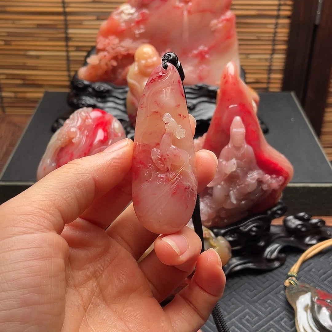 山***泉巴林鸡血石鸡血石挂件