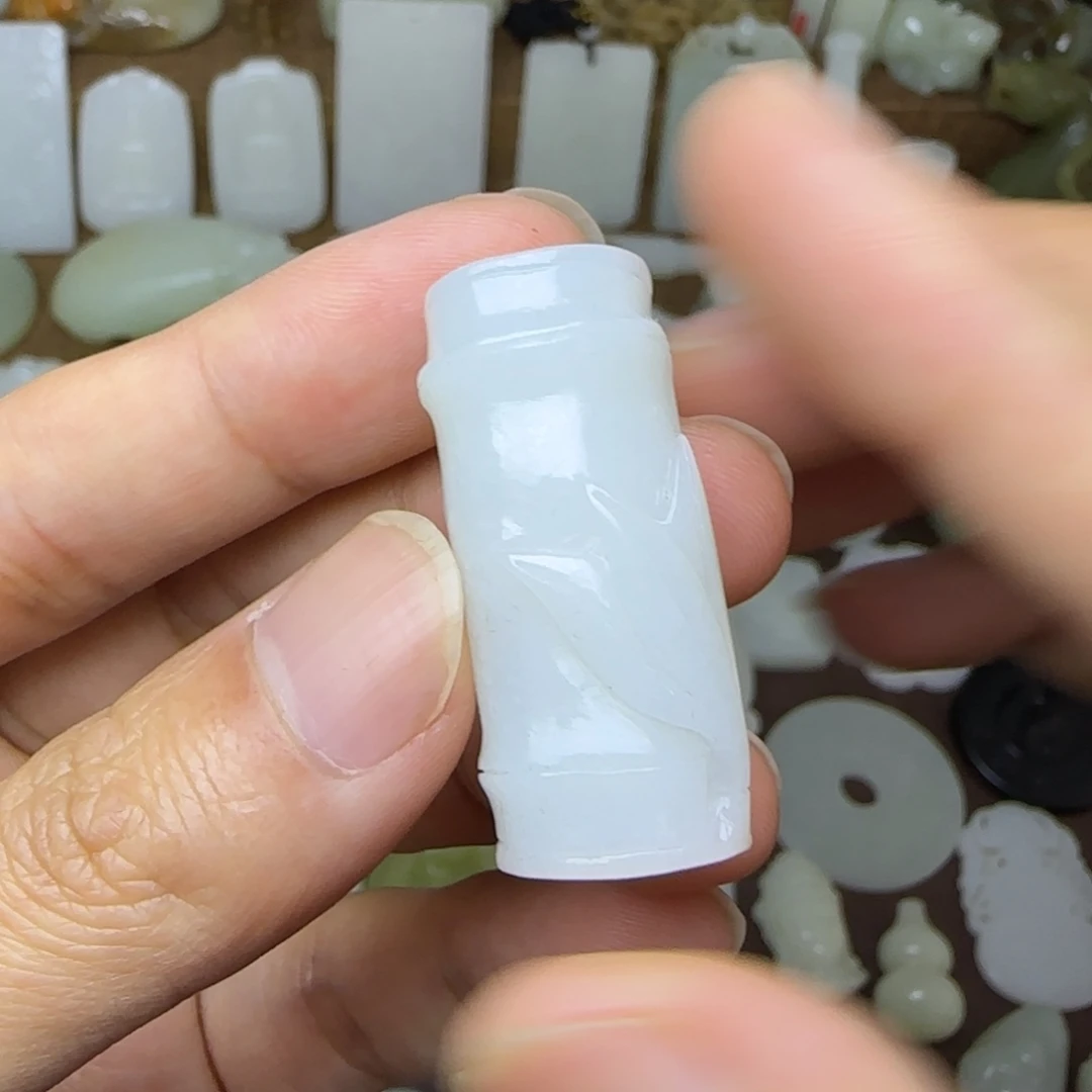 和田玉未镶嵌挂件竹节