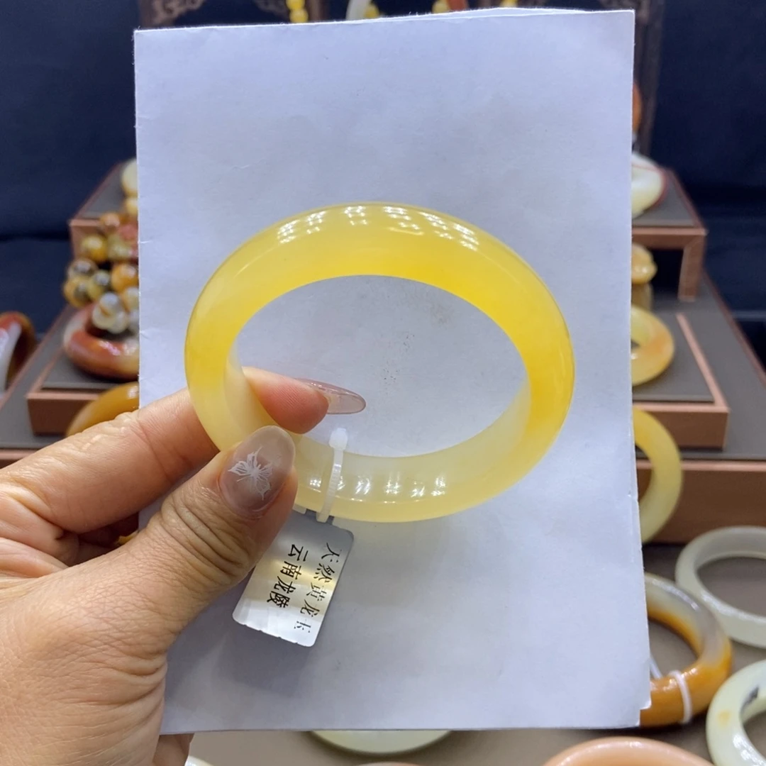 石英质玉（黄龙玉）未镶嵌手镯阳阳