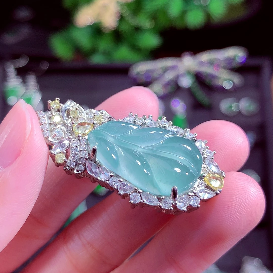 颈饰未镶嵌翡翠天然