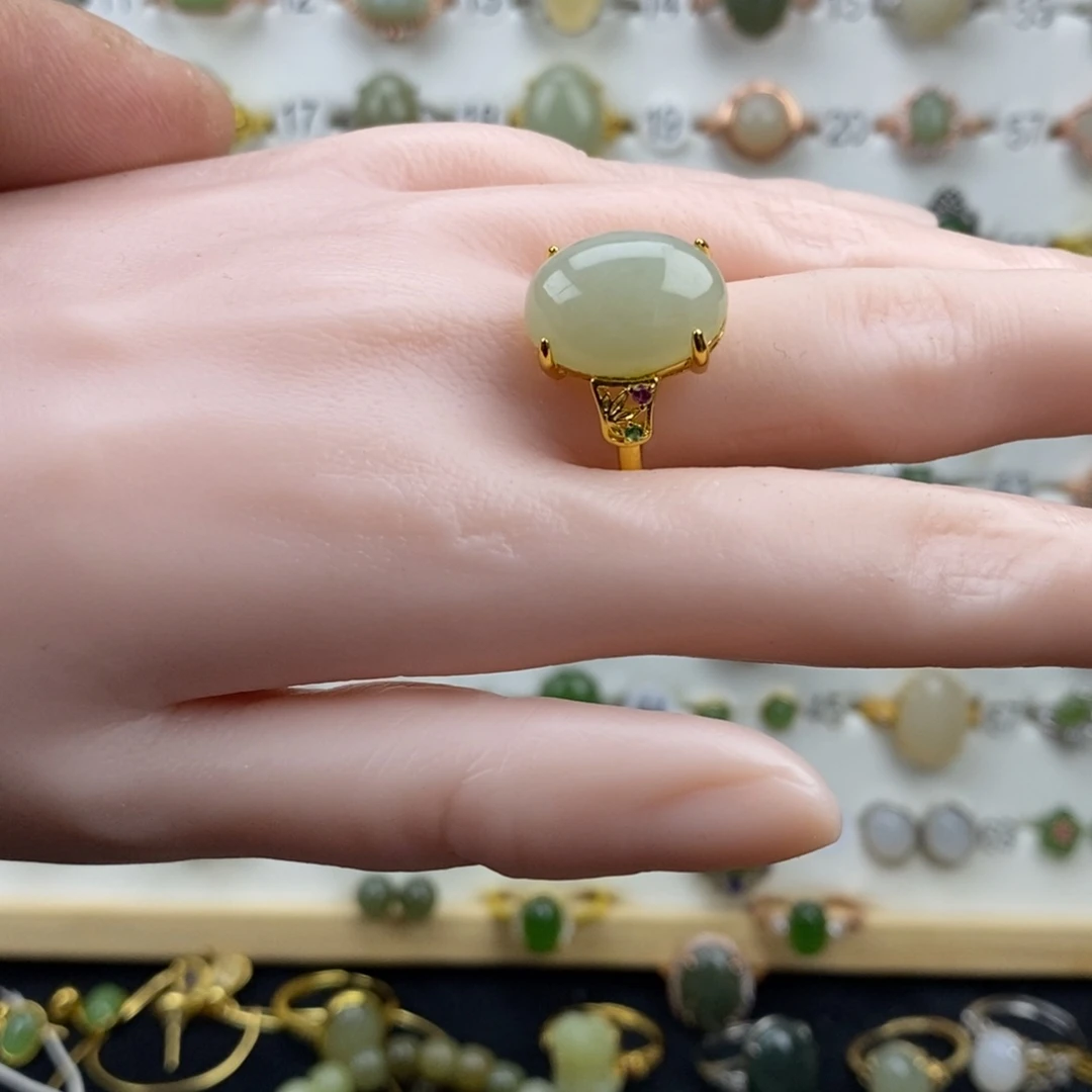 和田玉（青白玉）未镶嵌戒指