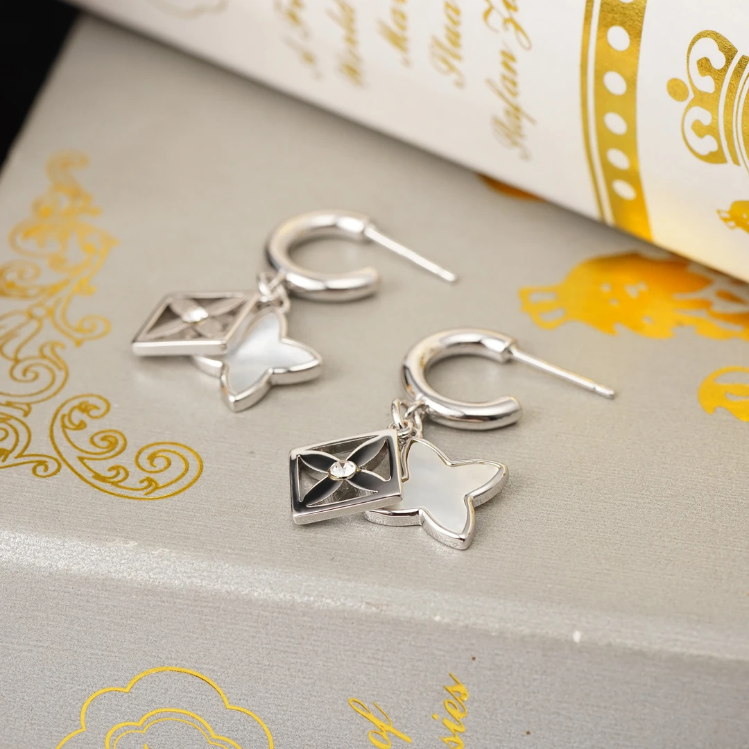 铜合金耳饰 【3742】LeLe 耳钉 四叶经典百搭时尚气质优雅