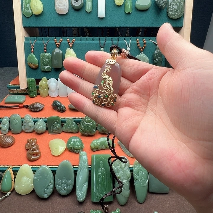 玛瑙/玉髓颈饰未镶嵌