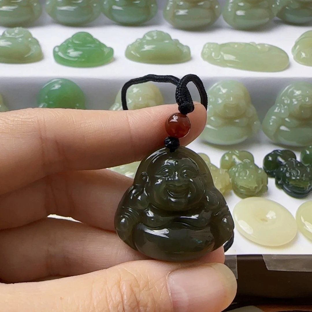 和田玉（糖玉）颈饰未镶嵌