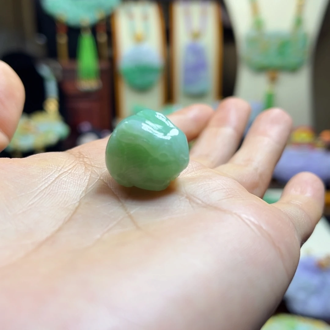 翡翠未镶嵌颈饰天然翡翠