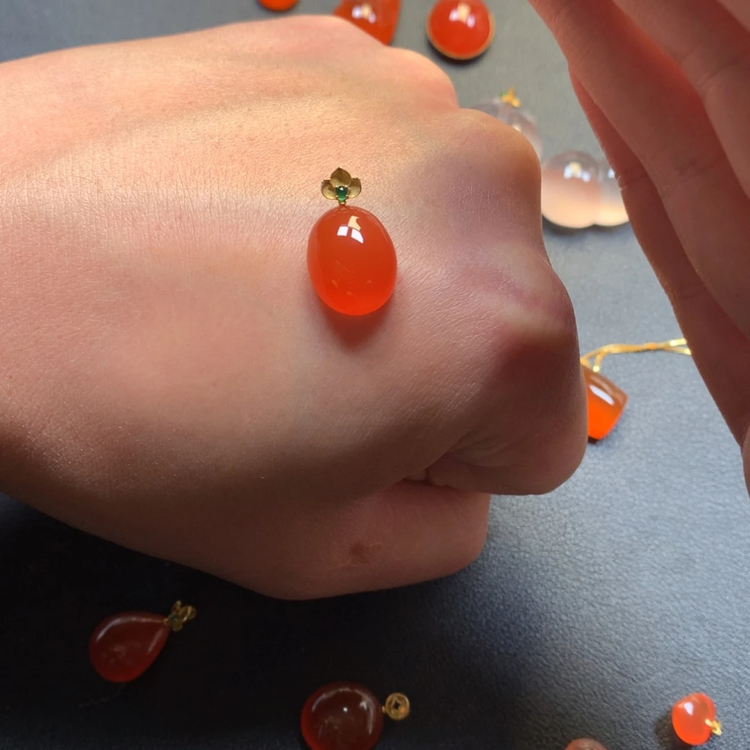 南红玛瑙未镶嵌颈饰