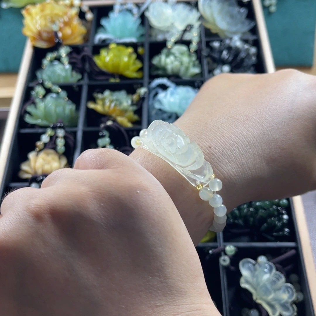 合金蛇纹石玉颈饰