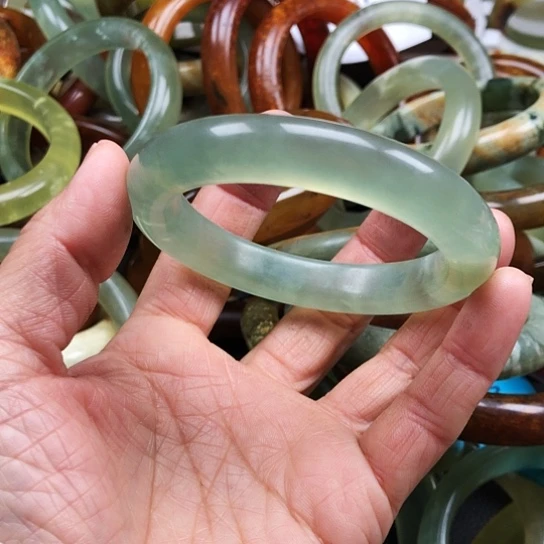 蛇纹石玉手镯未镶嵌?****?