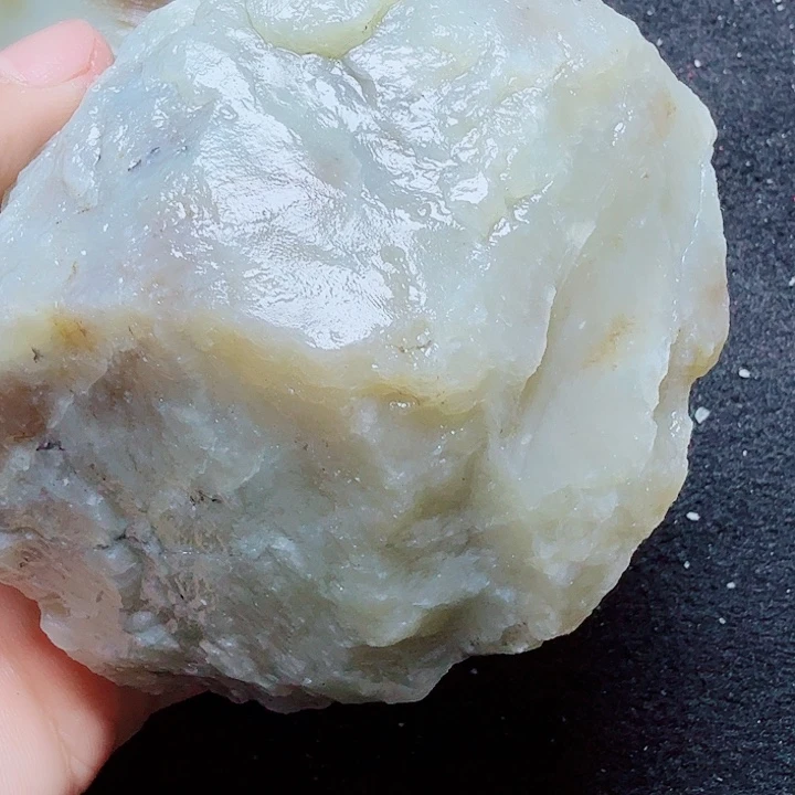 未镶嵌和田玉（糖玉）珠宝半成品