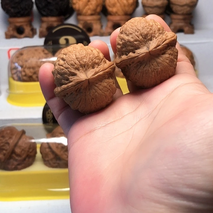 吊坠文玩核桃自**✰云南铁核桃