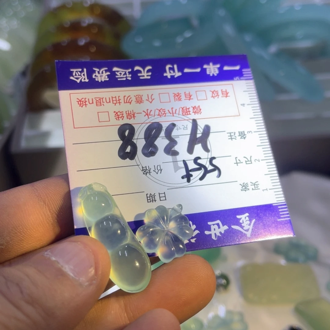 未镶嵌蛇纹石玉手镯（圆镯）