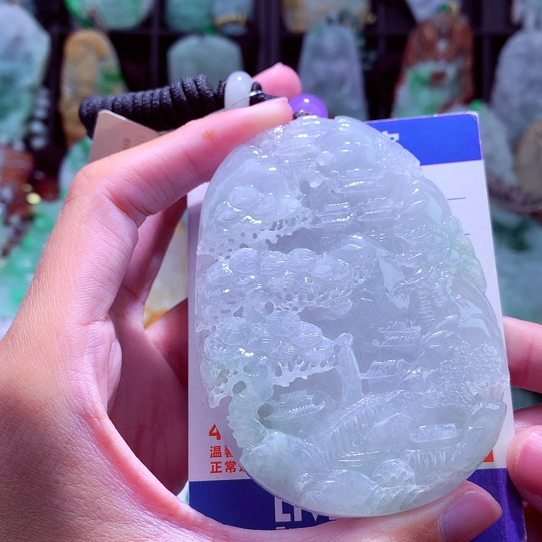 颈饰未镶嵌翡翠天然