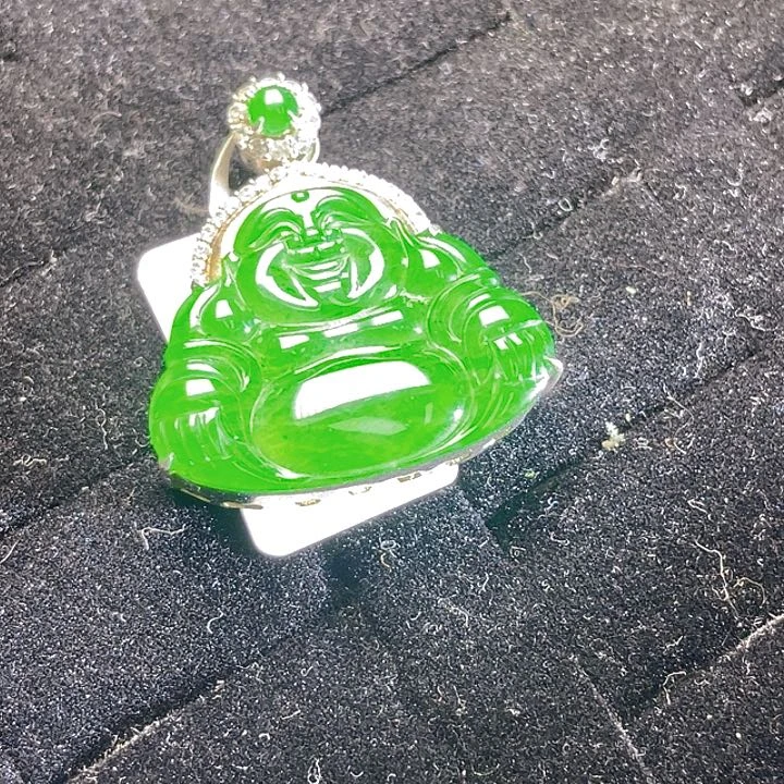 翡翠未镶嵌颈饰67