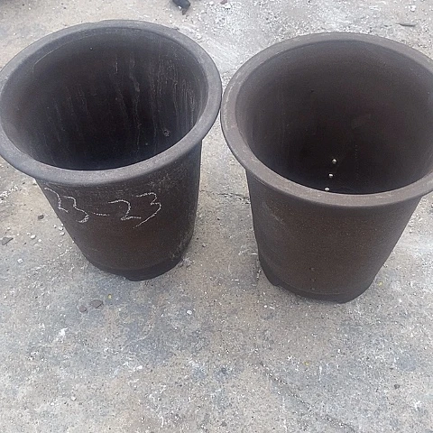 中国宜兴紫砂花盆，