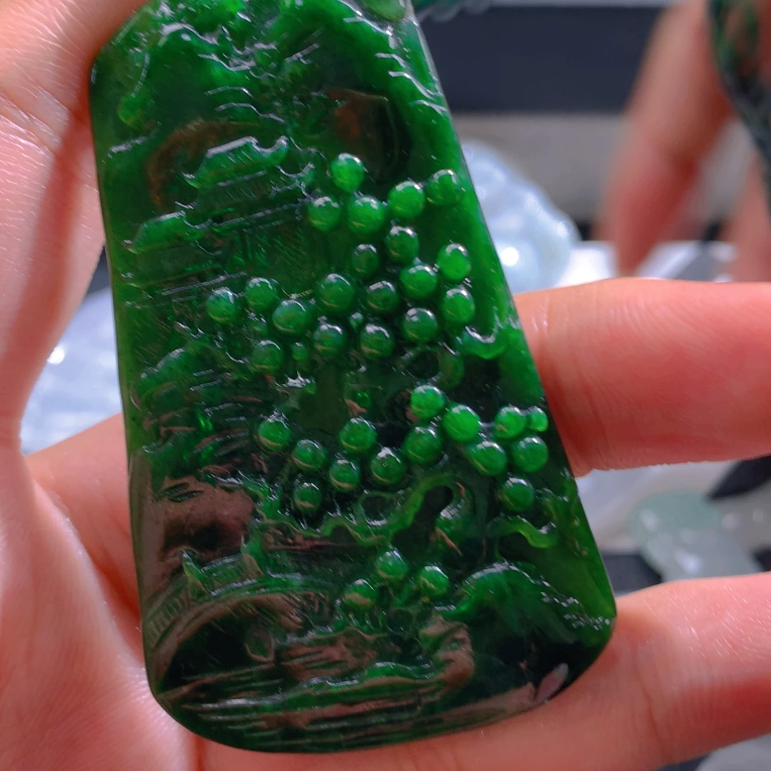 翡翠未镶嵌颈饰翡翠