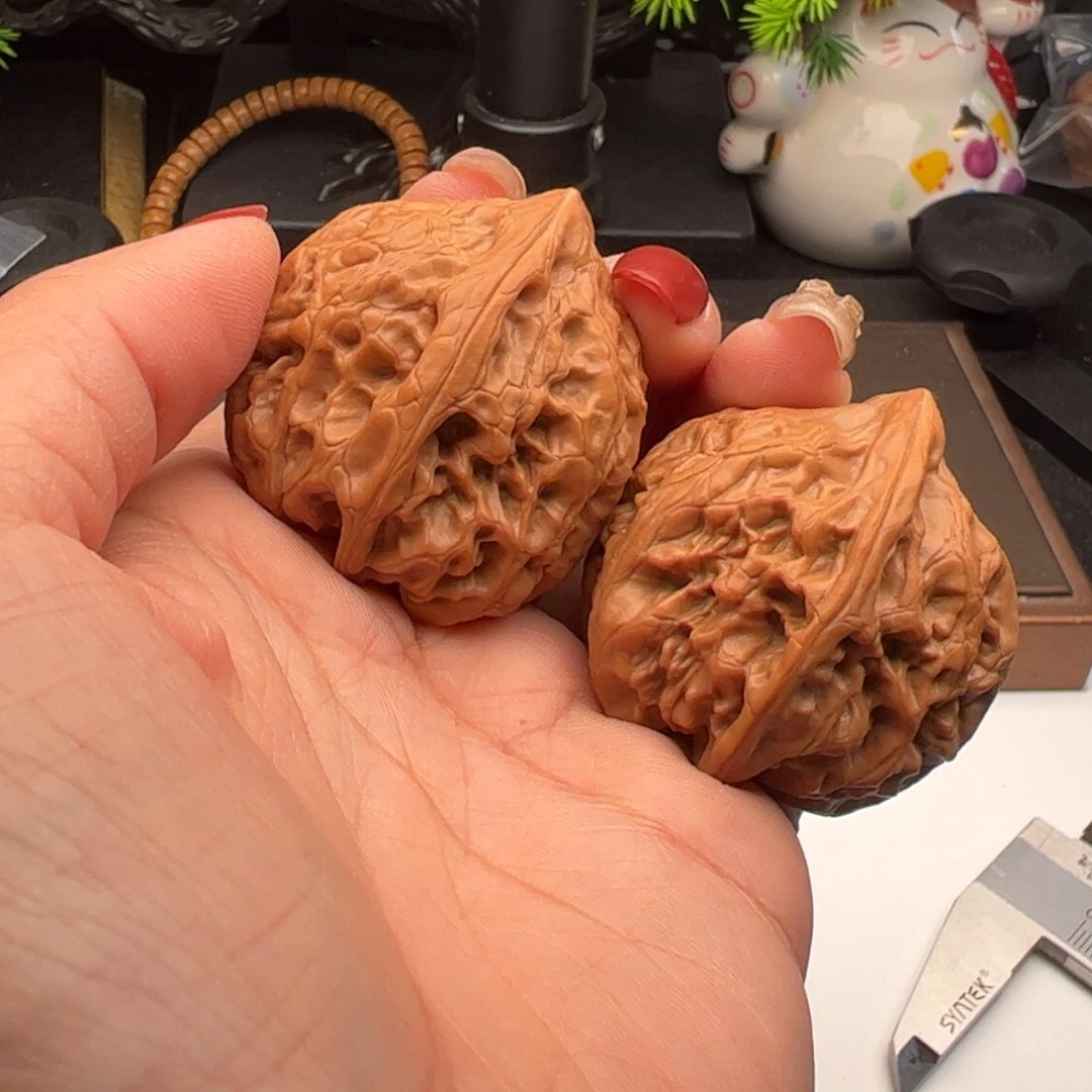 文玩核桃吊坠滢火苗