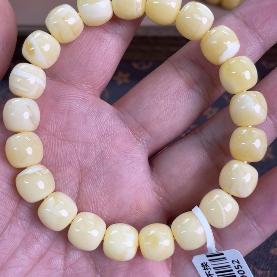 蜜蜡裸石未镶嵌16100000000