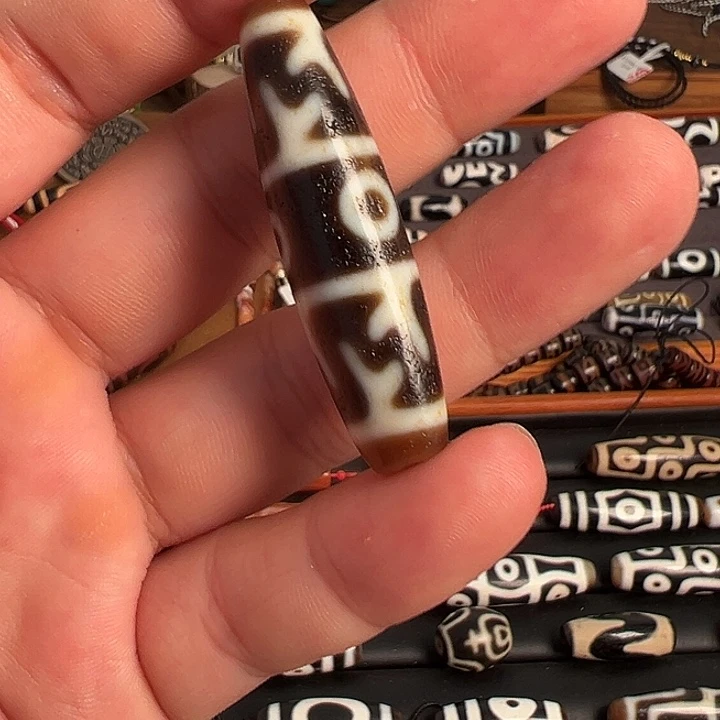 三***哥玛瑙/玉髓未镶嵌颈饰