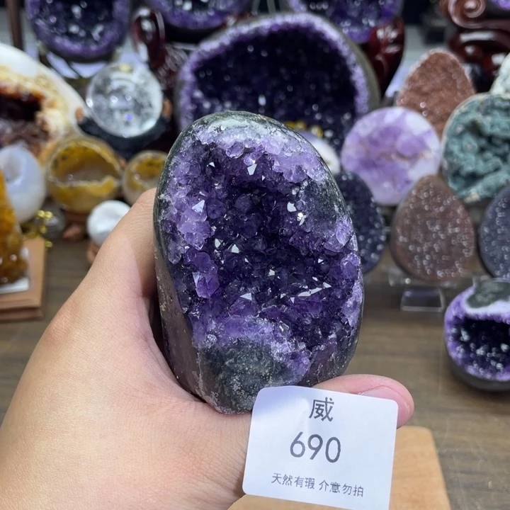 未镶嵌水晶珠宝半成品