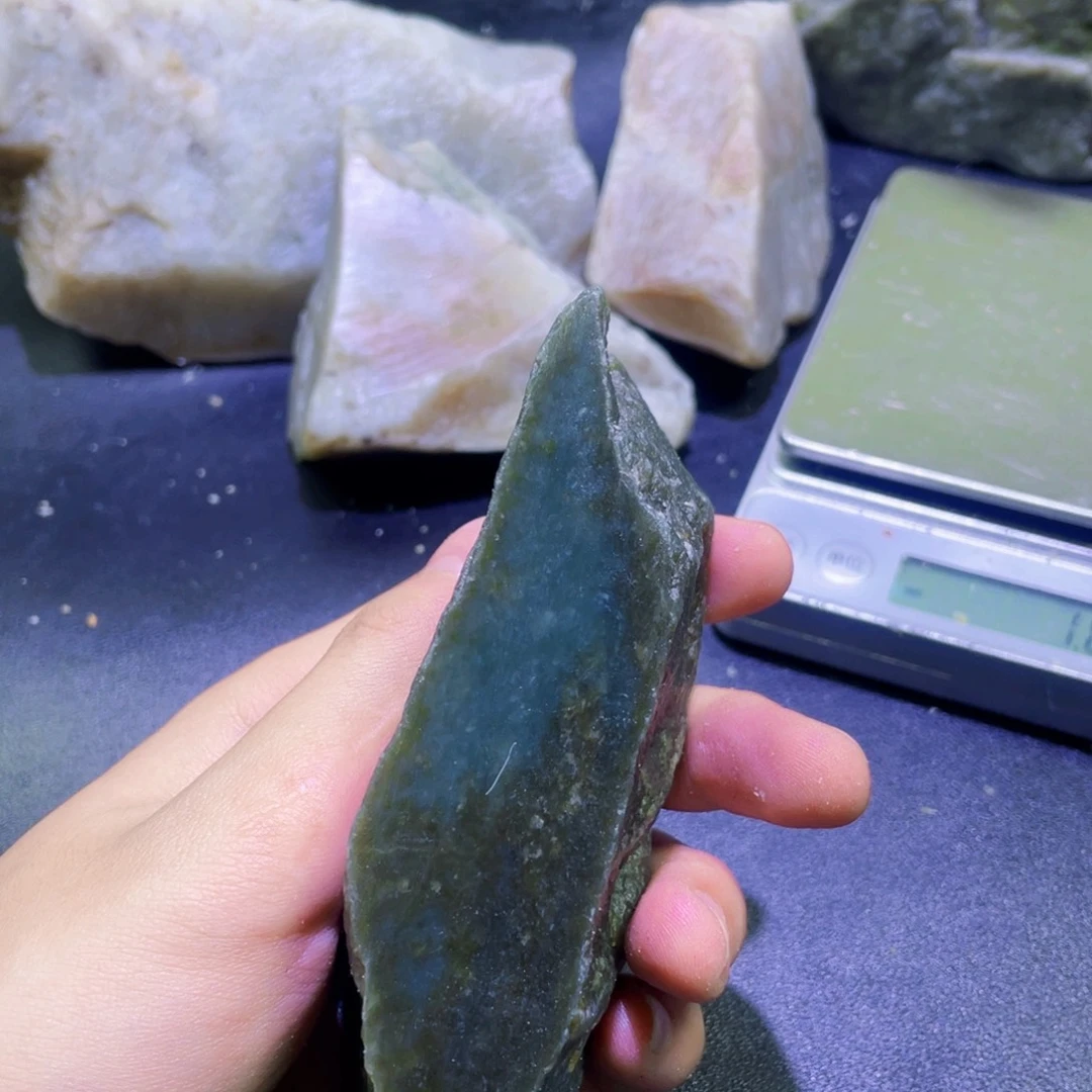 未镶嵌和田玉珠宝半成品