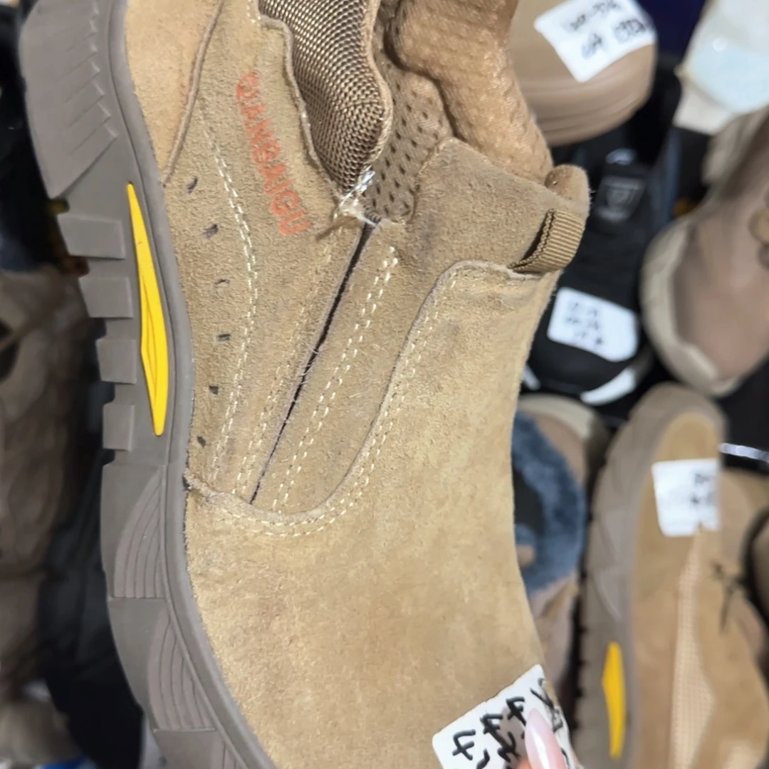 43码黄。翻毛牛皮一脚蹬防烫