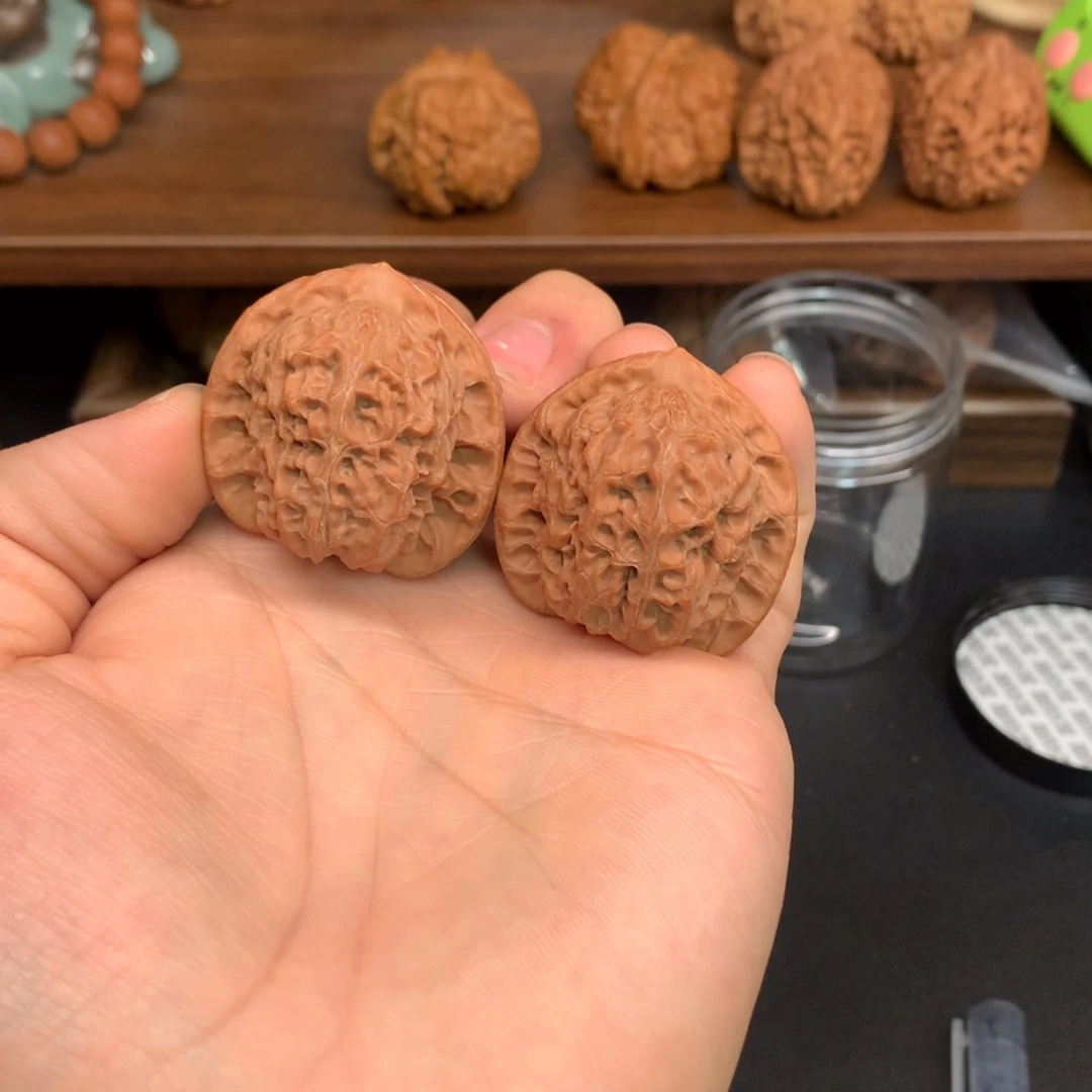 米***彩手串文玩核桃38血麒麟