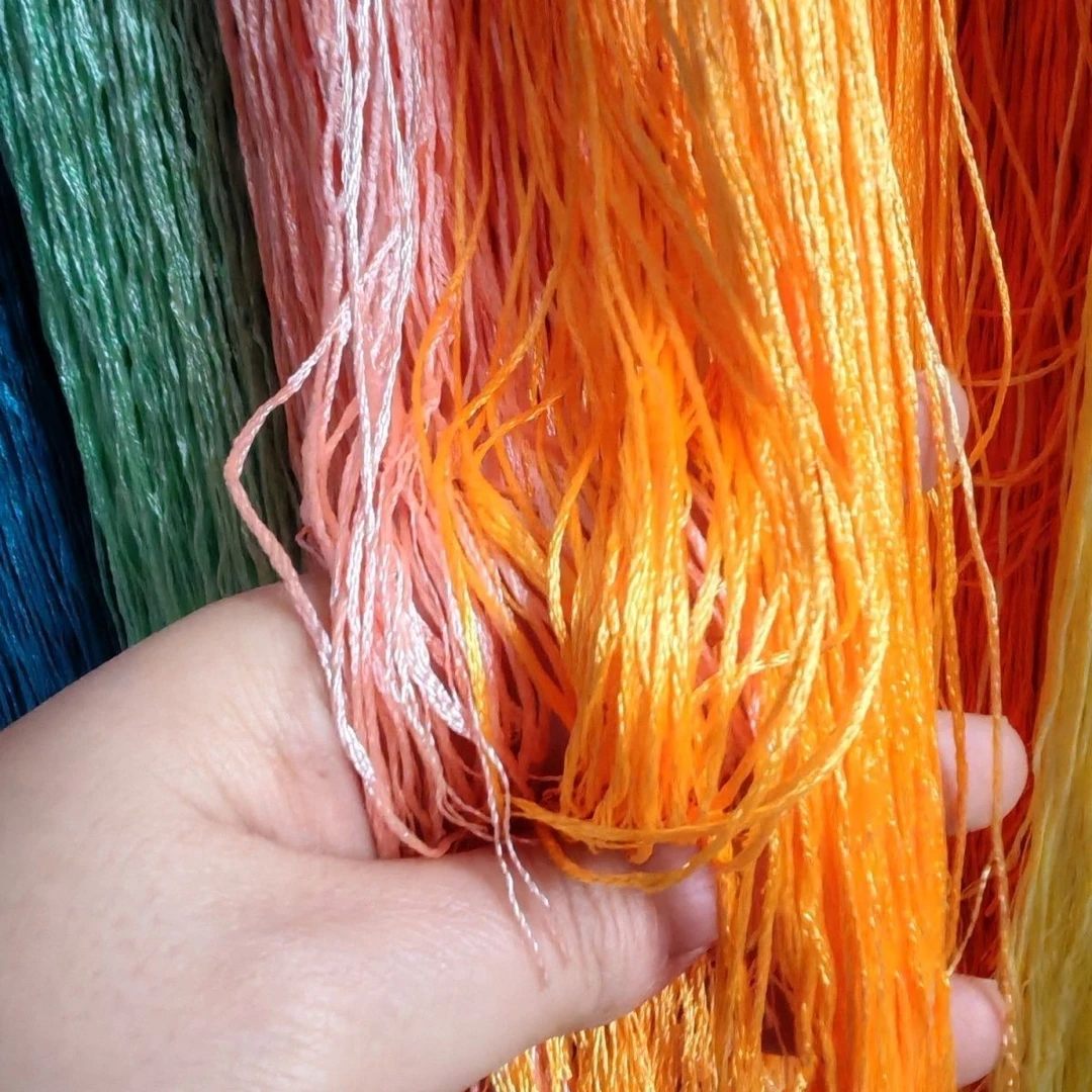 涤丝两股绣花线粗线大红黄色紫色深灰深绿玫红紫红亮丝家用涤丝线