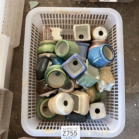 紫砂花盆755瑕疵品口径3厘米左右