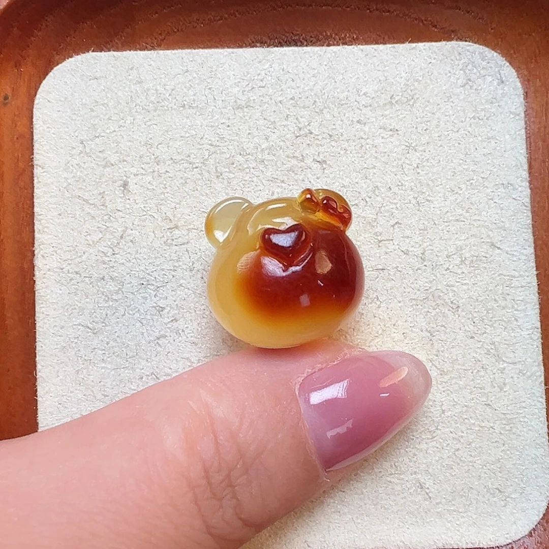 琥珀珠宝奇石未镶嵌安*妮