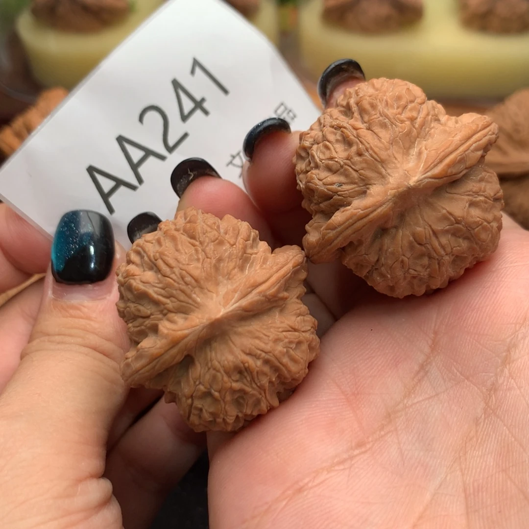 把件文玩核桃全品血麒麟37