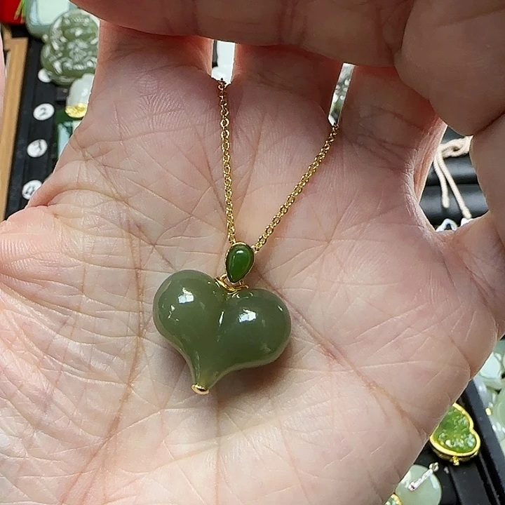 颈饰银S925镶嵌和田玉