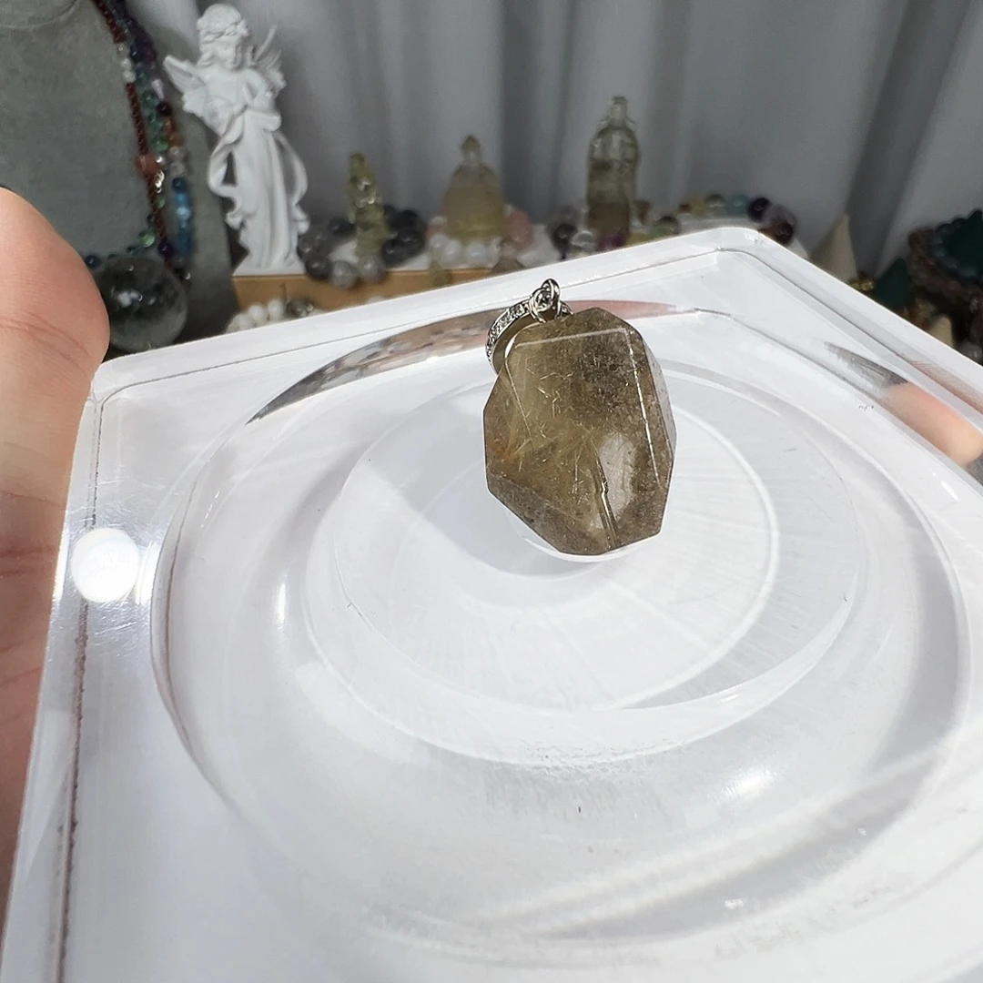 非金属绿幽灵穿金发