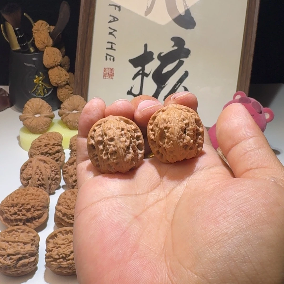 文玩核桃吊坠29尺寸野狼手捻