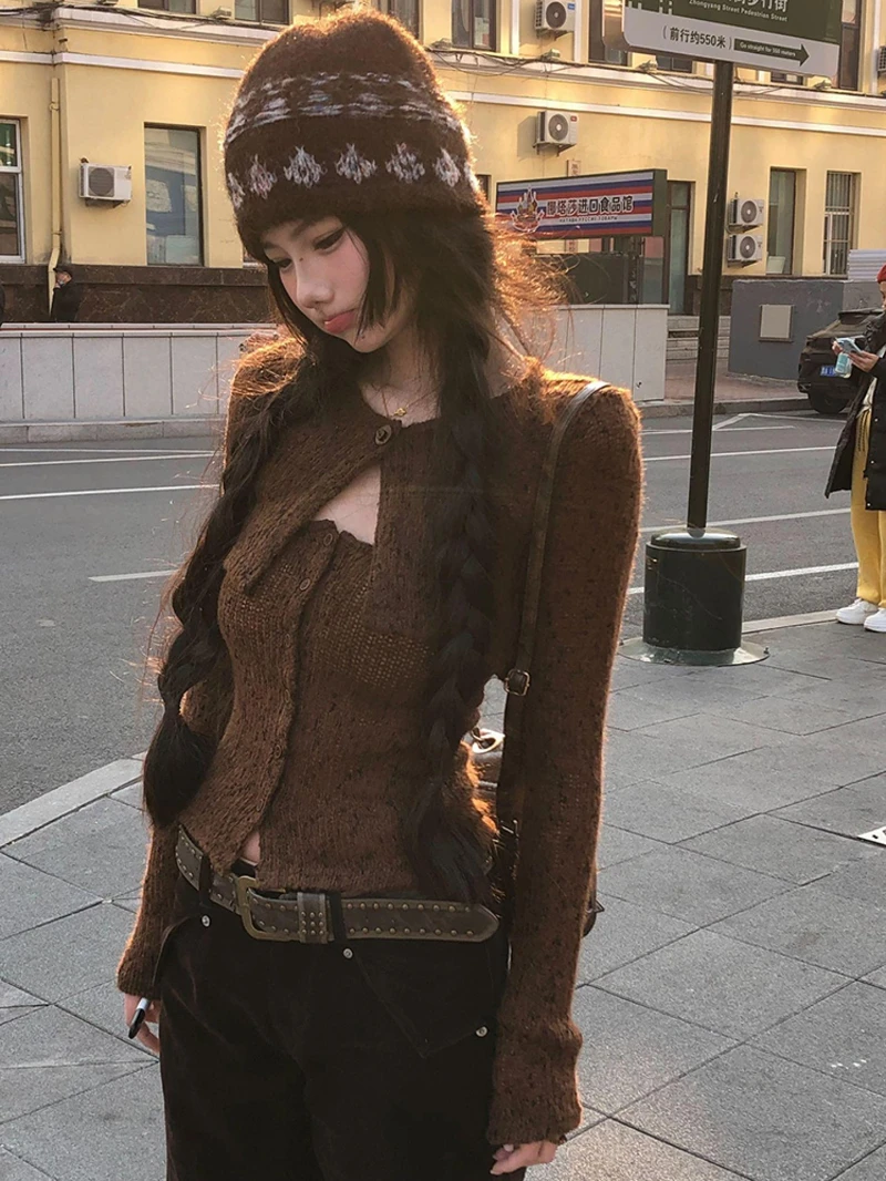 秋季甜美温柔风法式独特别致绝美设计感棕色针织开衫背心套装女