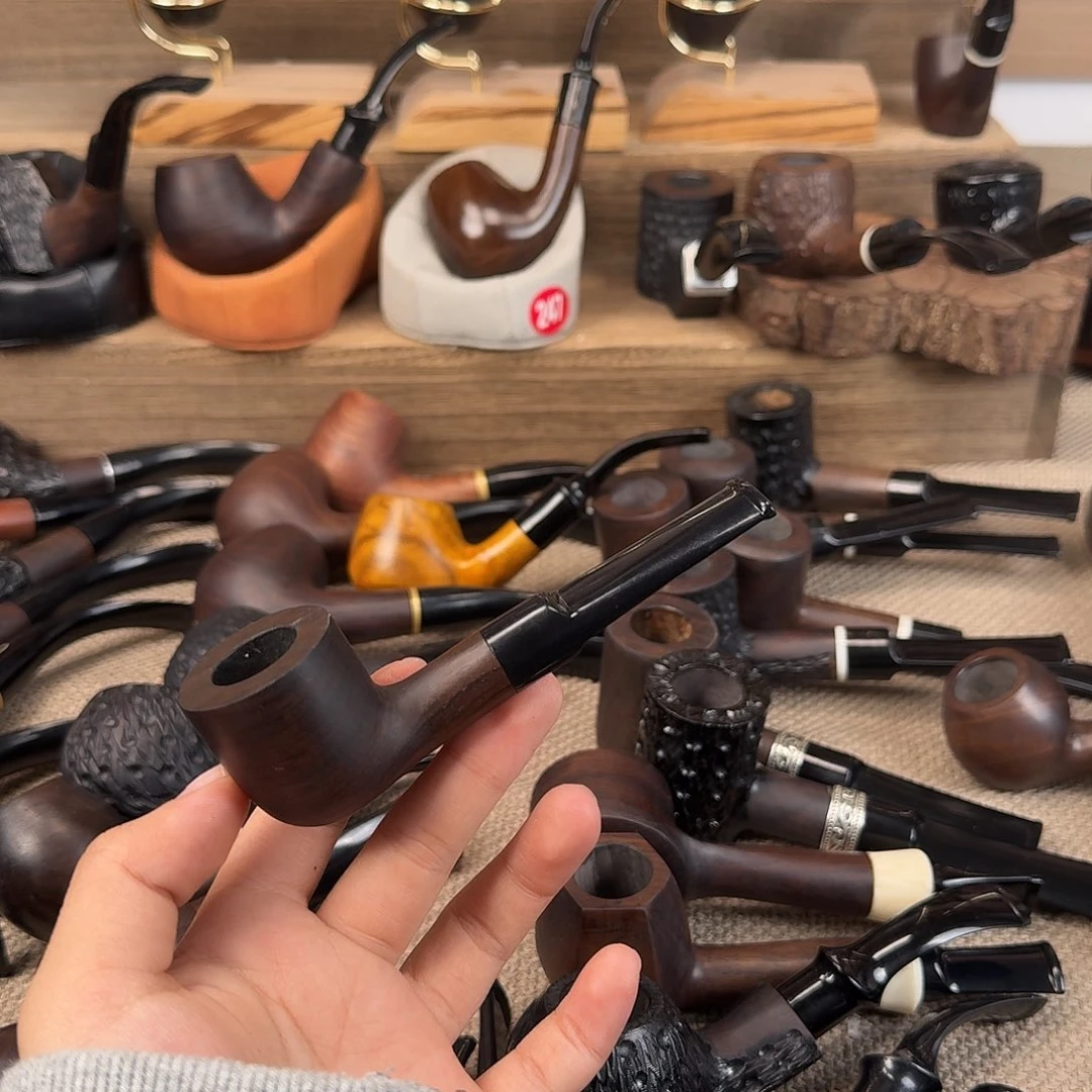 黑檀木黑檀木的颜色