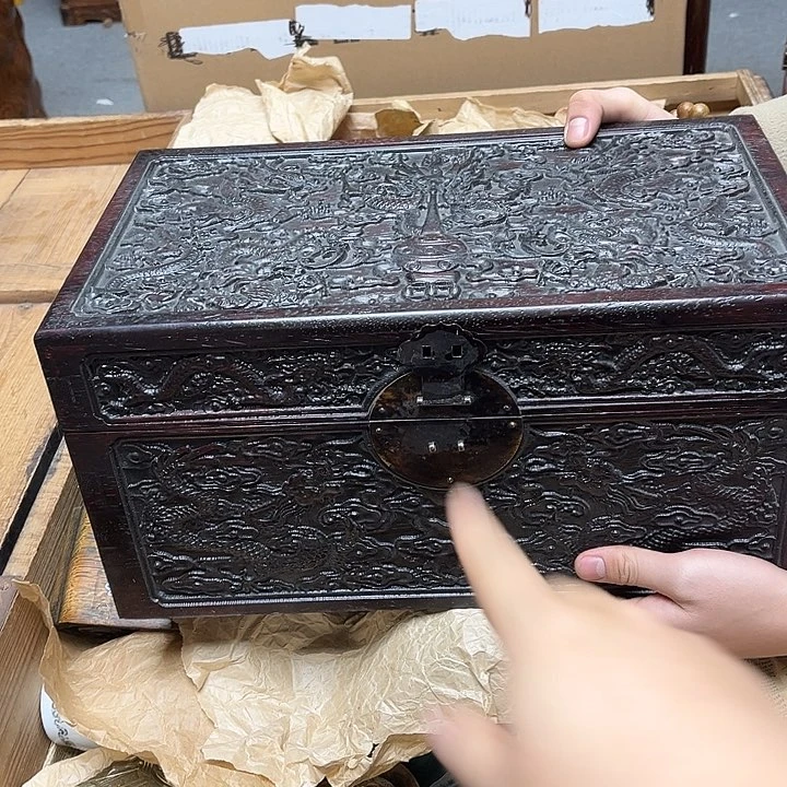 大叶紫檀（黑酸枝木类）