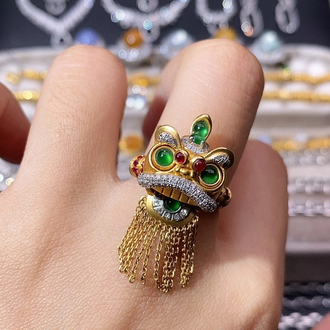 翡翠18K金镶嵌颈饰戒指