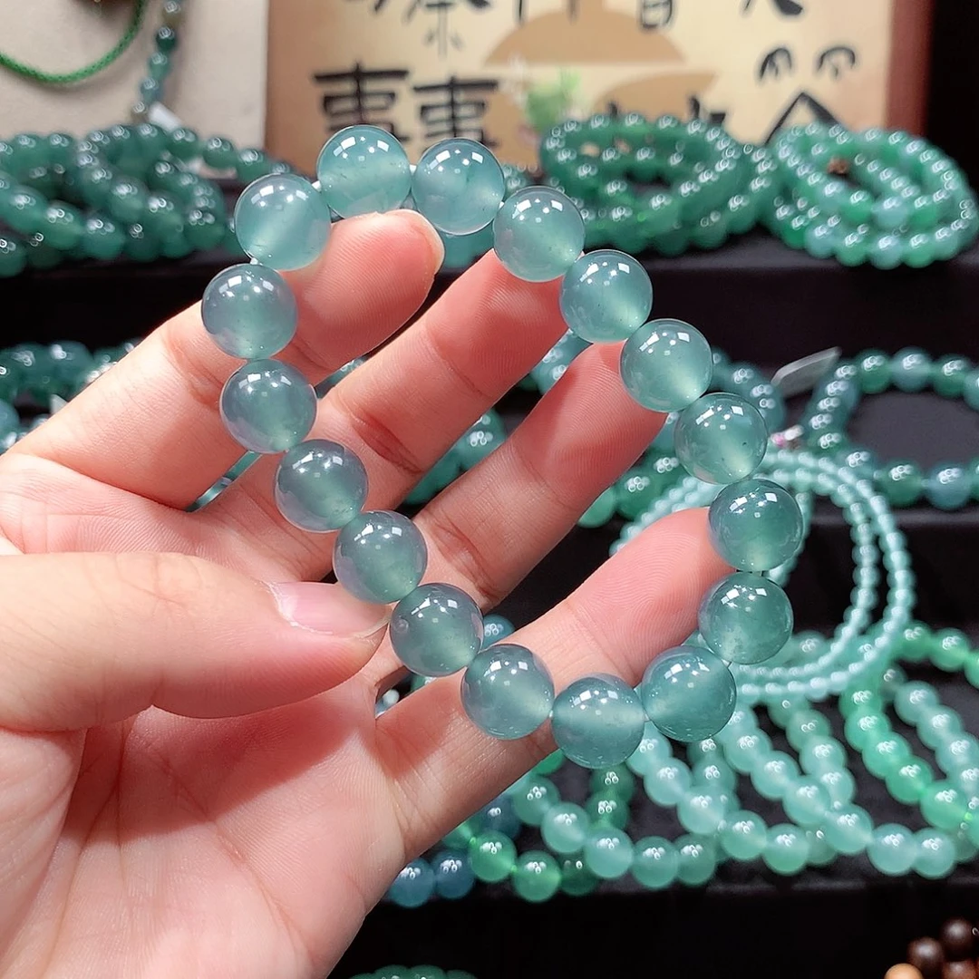萧***晓未镶嵌手链翡翠卡12