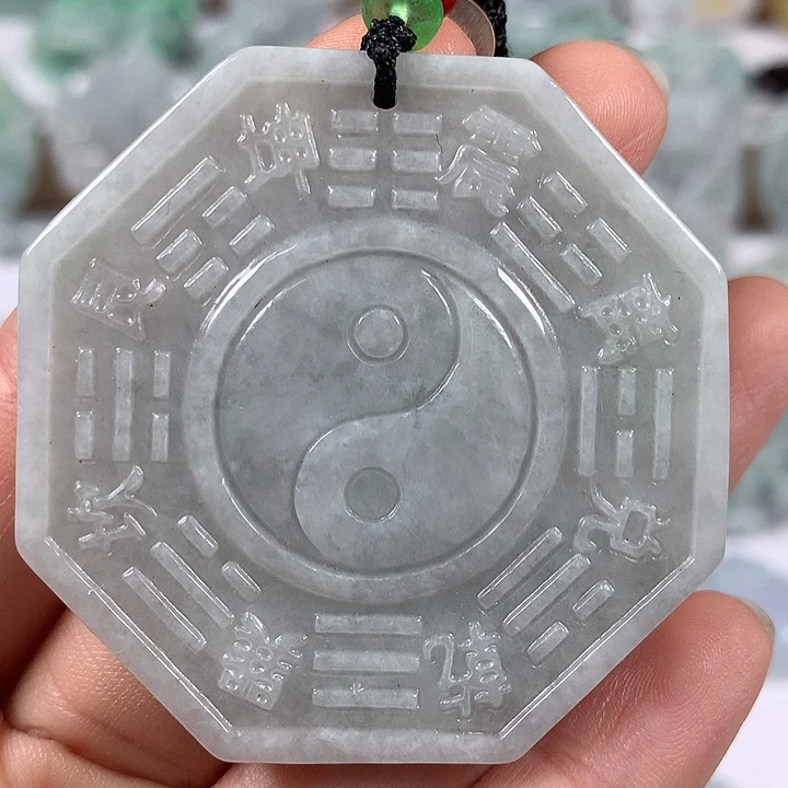 翡翠未镶嵌颈饰大八卦福利