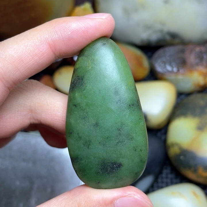 未镶嵌和田玉挂件